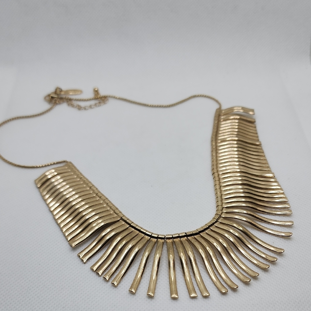 Elegant Goldtone Necklace Signed Natasha - Picture 5 of 8